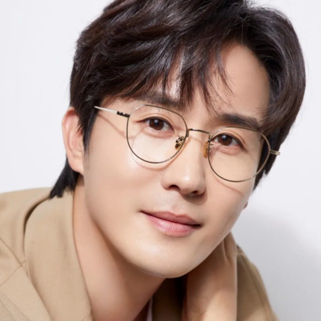 신유 사진