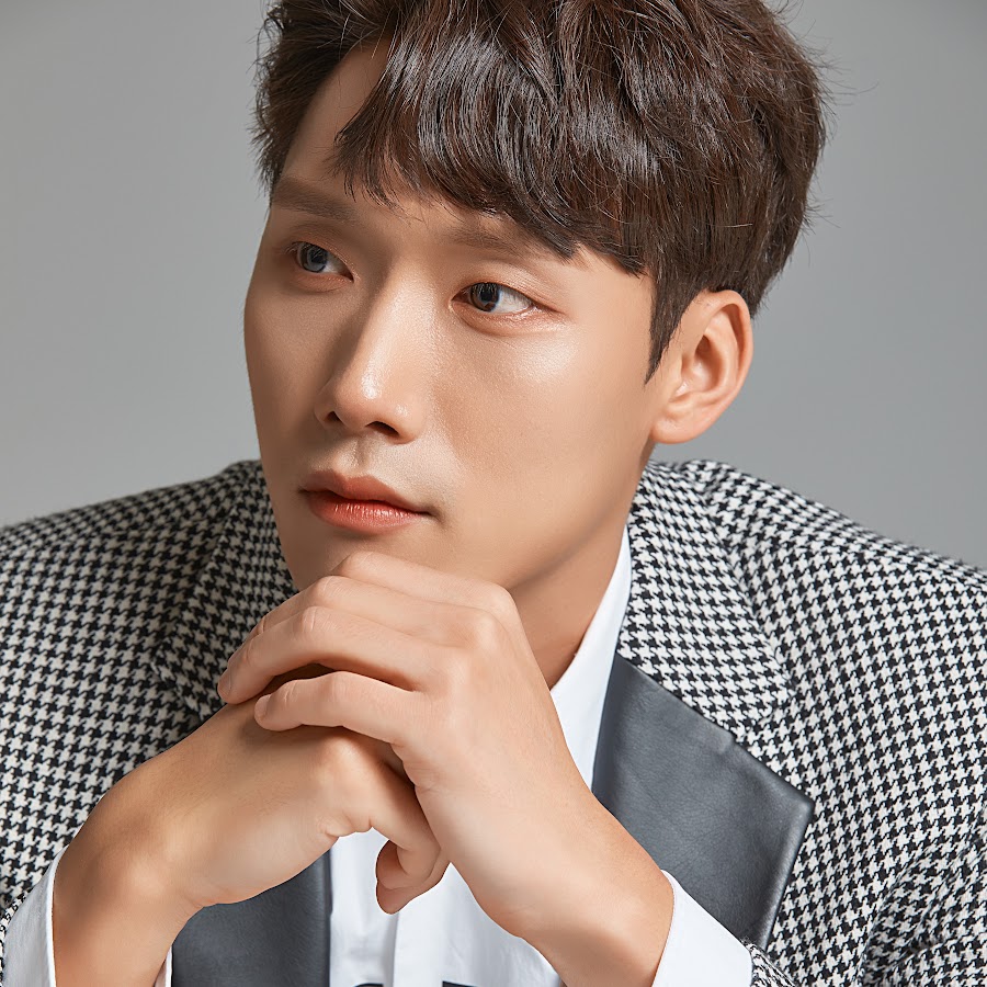 최우진 사진