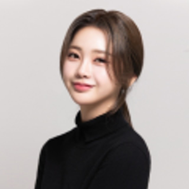홍지윤 사진